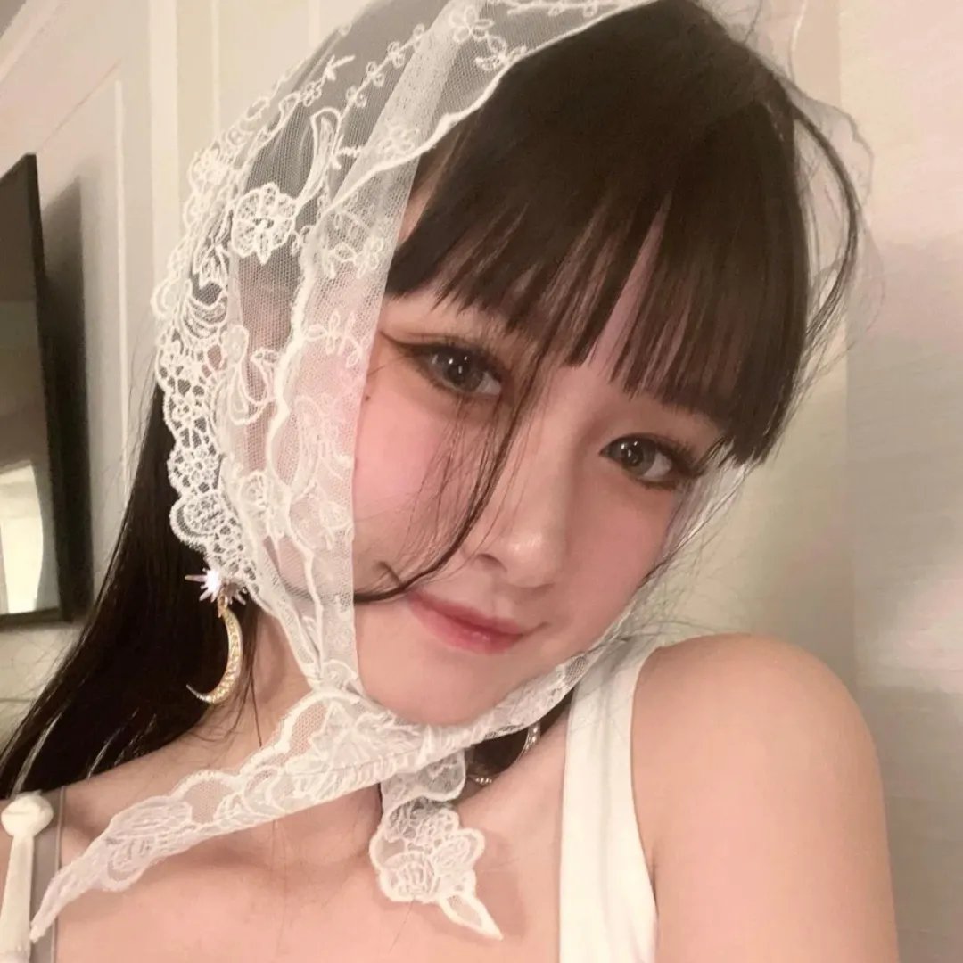 金爪女郎